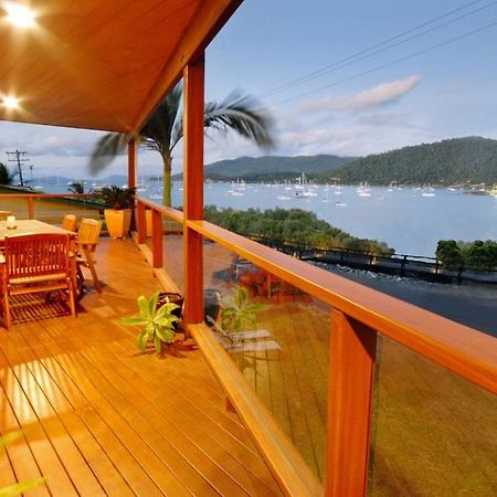 Airlie Waterfront Bed & Breakfast Airlie Beach Exterior foto