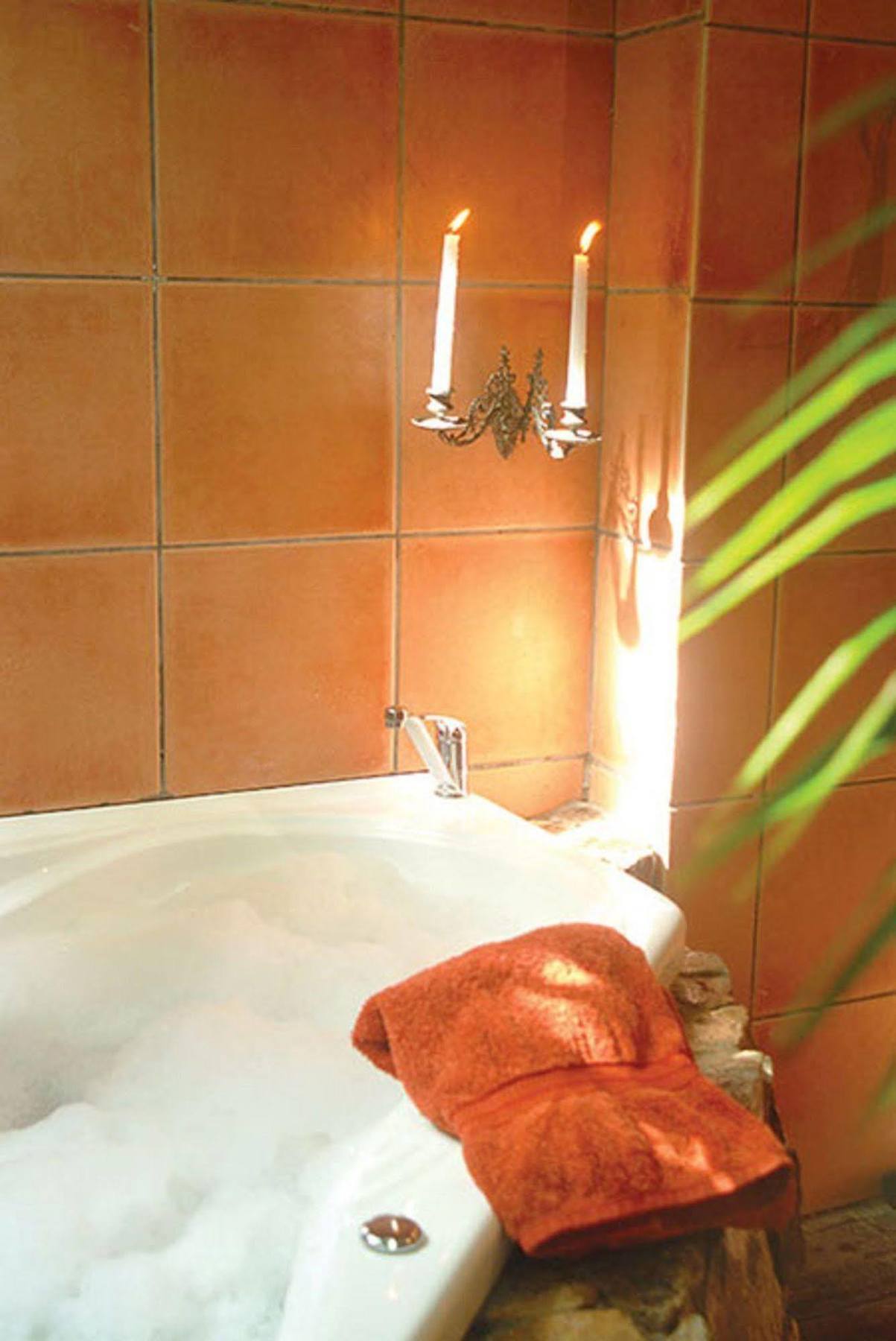 Airlie Waterfront Bed & Breakfast Airlie Beach Exterior foto